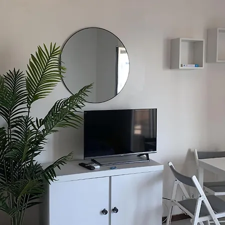 Rosal Schiso * Giardini-Naxos